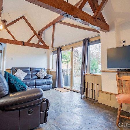 Host & Stay - Snodsbury Barn Upton Snodsbury Buitenkant foto